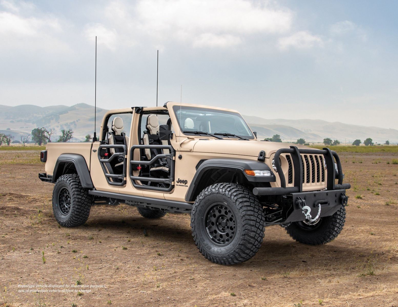 Jeep Gladiator XMT ra mắt, đúng chất lính chiến