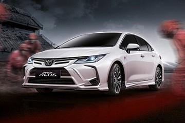 Toyota Altis bản đường đua giá từ 28.500 USD